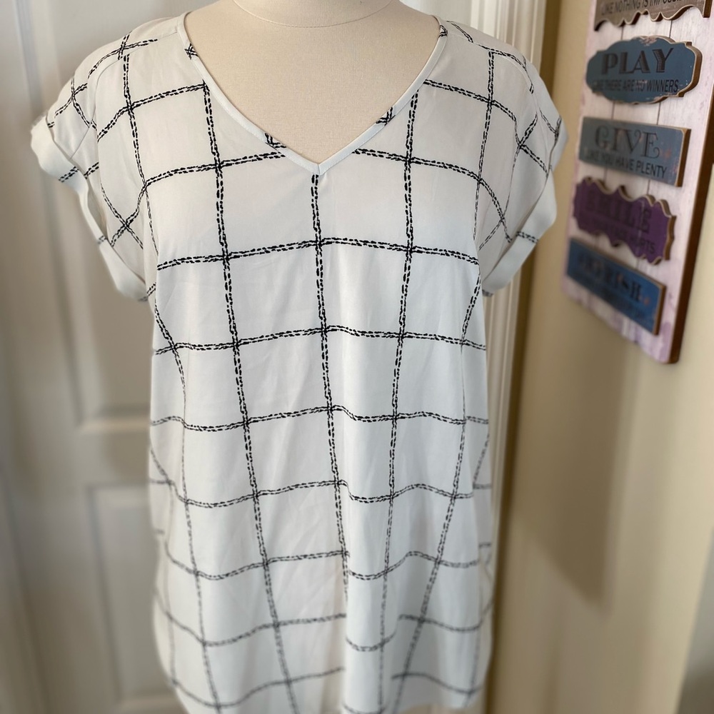 Express White and Black Grid Women's Blouse